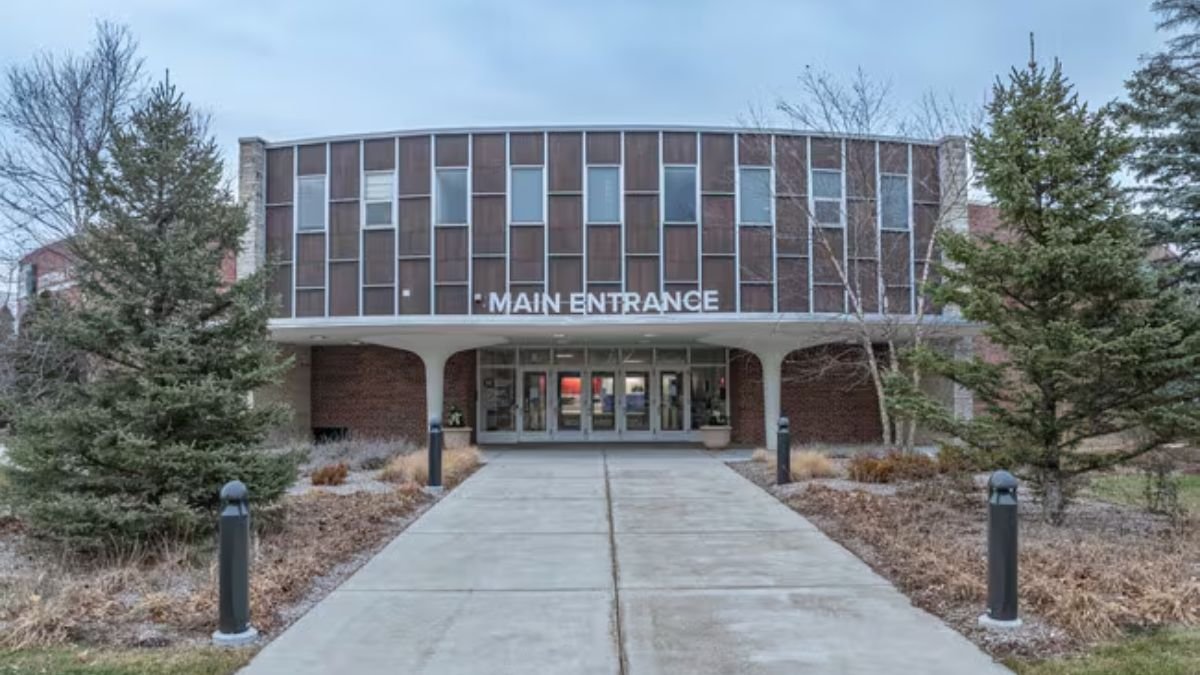 Middle School vs High School at Christian Schools: Key Differences