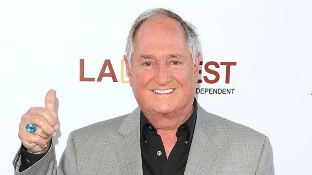 Neil Sedaka, the singer-songwriter behind dozens of hits of the 1960s and ‘70s, dies at age 86