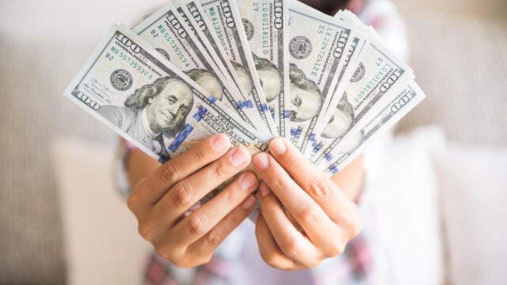 IRS Confirms $2,000 Direct Deposit for Early 2026: Payment Dates and Eligibility Guide